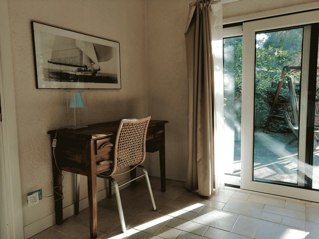 Agriturismo Li Pireddi - Interiéry pokojů, Aglientu, Sardinie