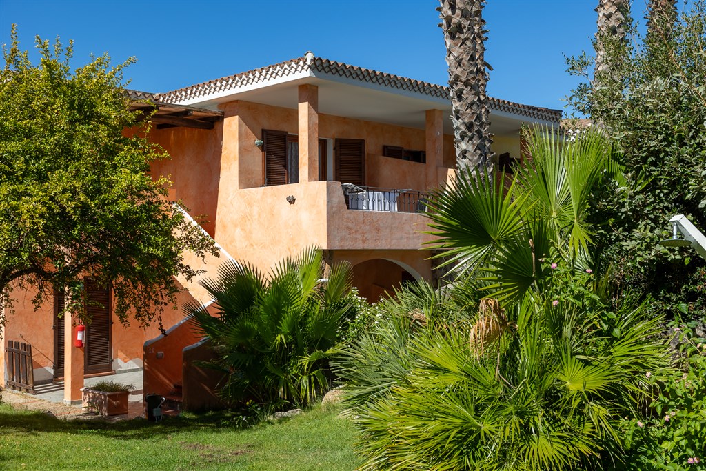 Exteriér apartmánů, Vecchio Marino, Palau, Sardinie