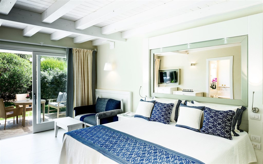 DELUXE BUNGALOW, Santa Margherita di Pula, Sardinie