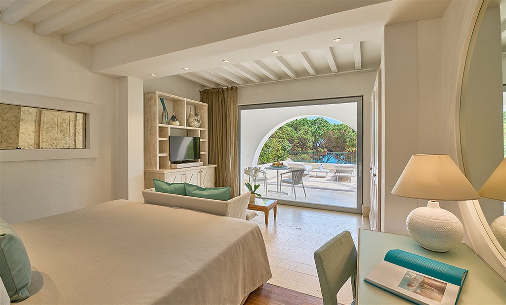 PRESTIGE, Santa Margherita di Pula, Sardinie