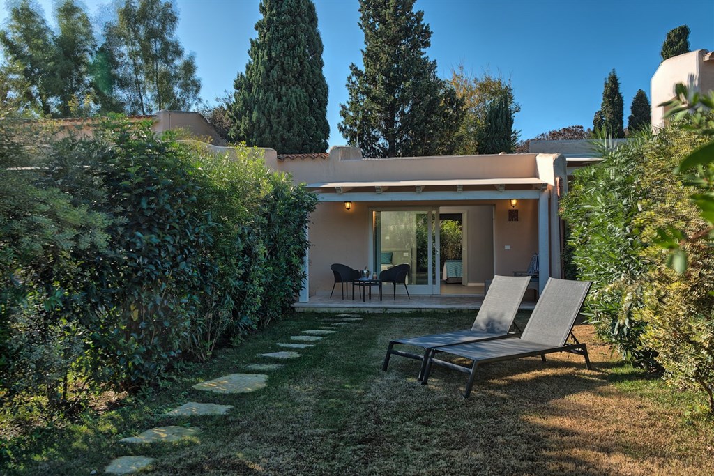 DELUXE FAMILY BUNGALOW, Santa Margherita di Pula, Sardinie