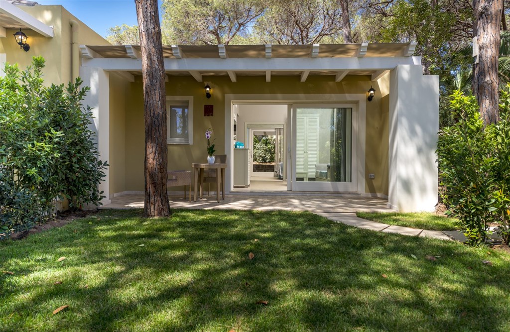 DELUXE FAMILY PLUS BUNGALOW, Santa Margherita di Pula, Sardinie