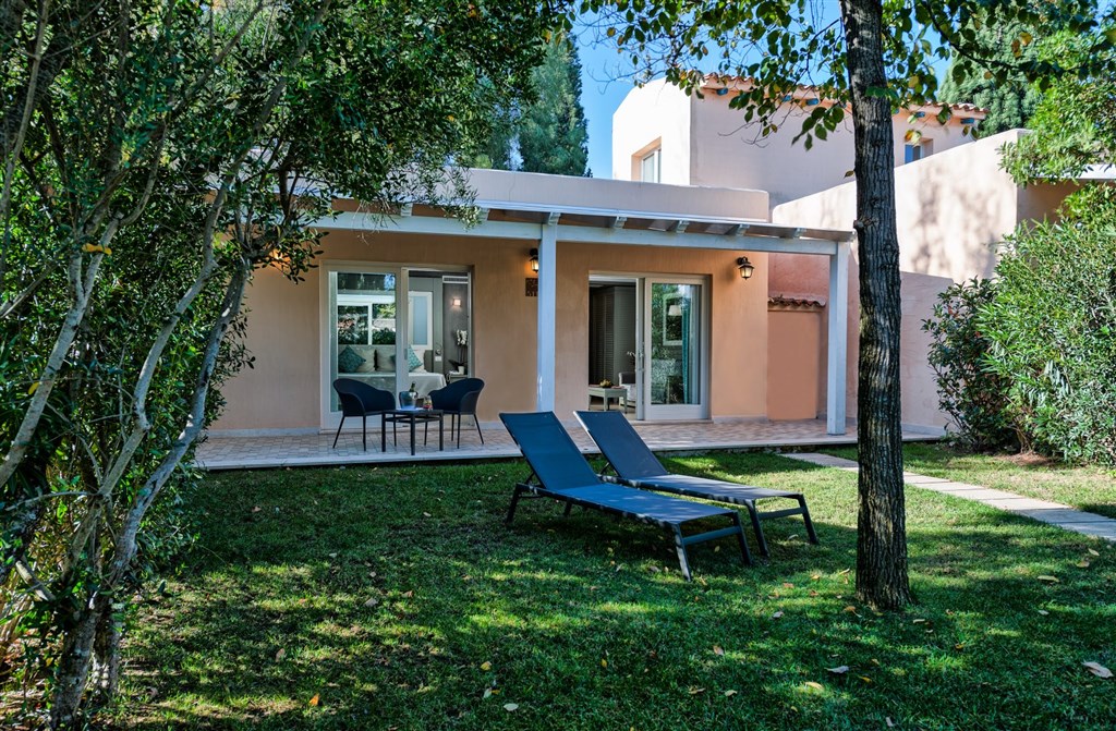 LUXURY FAMILY BUNGALOW, Santa Margherita di Pula, Sardinie