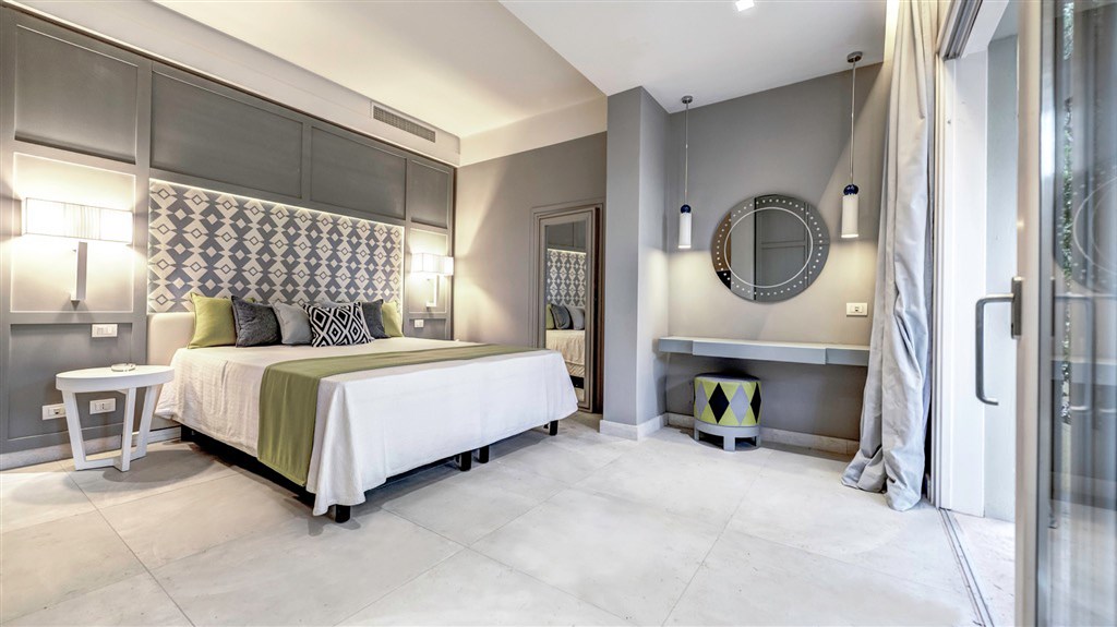 Pokoj DELUXE FAMILY, Santa Margherita di Pula, Sardinie