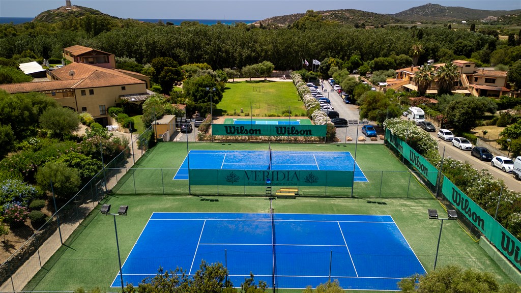 Tenis, Chia, Sardinie