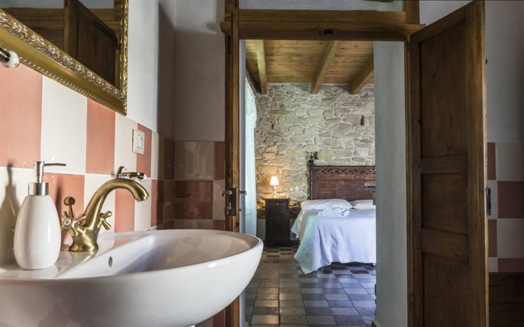 Cortis Antigas - Koupelna, Gesturi, Sardinie