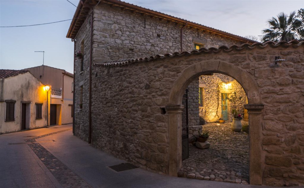 Cortis Antigas - Exteriér panského domu, Gesturi, Sardinie