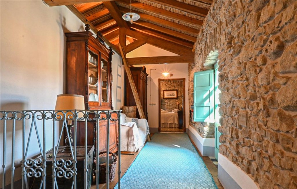 Cortis Antigas - Chodba, Gesturi, Sardinie