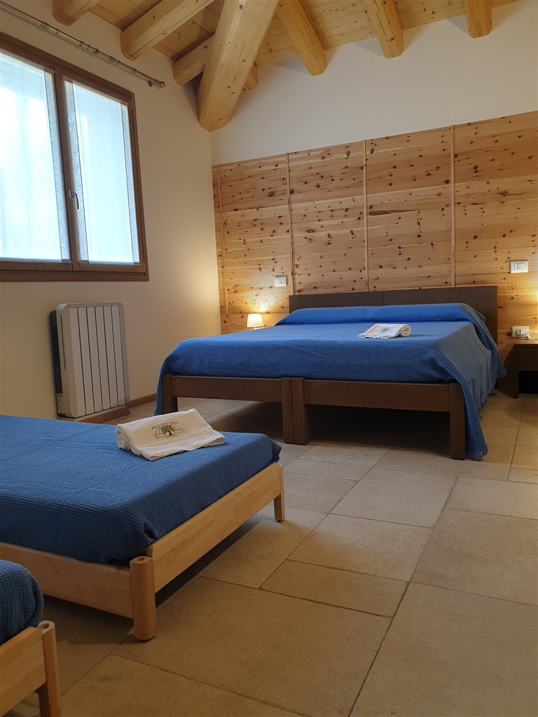 Agriturismo Corte degli Ulivi - Pokoj FAMILY, Capoterra, Sardinie