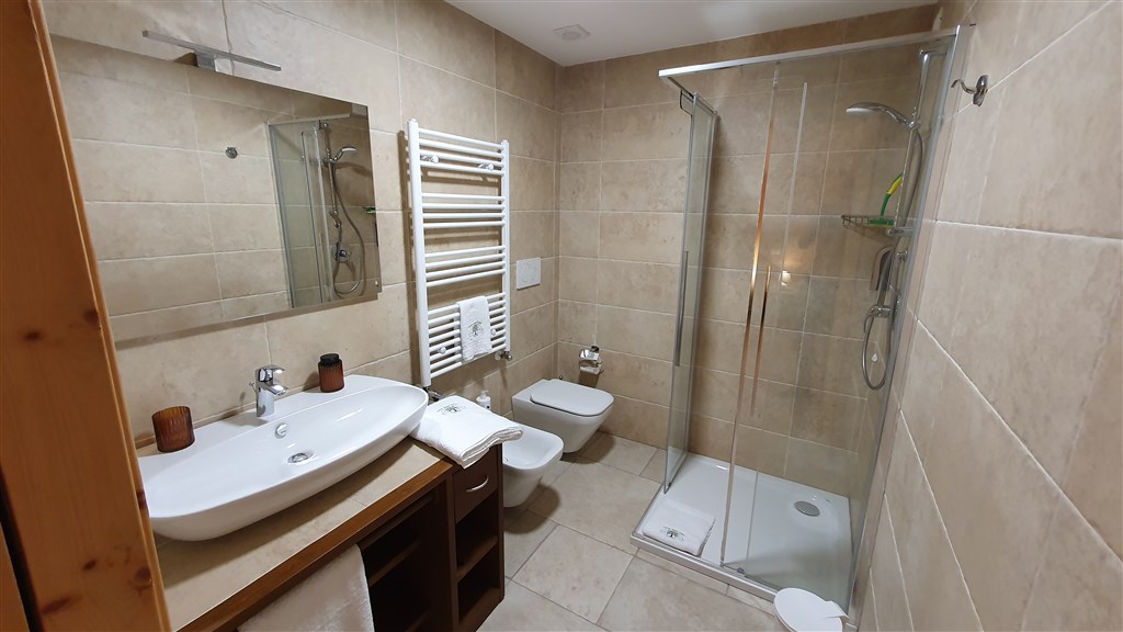 Agriturismo Corte degli Ulivi - Koupelna, Capoterra, Sardinie