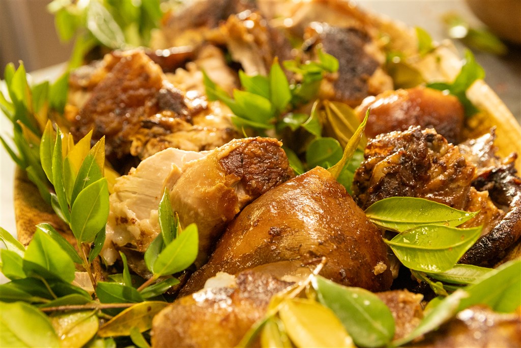 Sa Jana Holidays (16+) - Tradiční pečené selátko, Cardedu, Sardinie