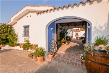 Vstup, Guthiddai, Sardinie