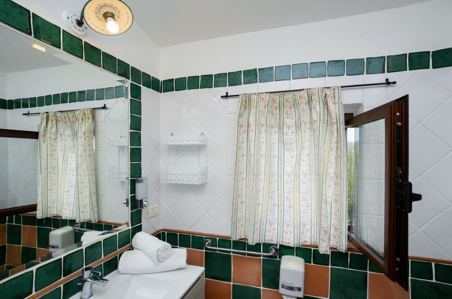 Agriturismo Guthiddai - Koupelna, pokoj COMFORT, Guthiddai, Sardinie