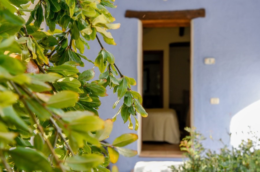 Agriturismo Guthiddai - Vstup do pokoje COMFORT, Guthiddai, Sardinie