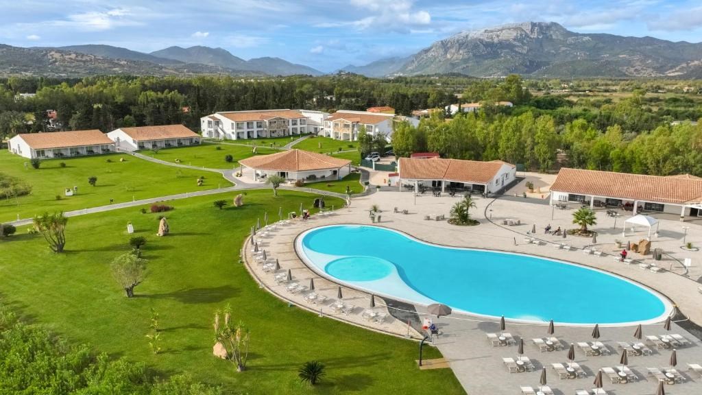 S'Arena Beach Hotel - 