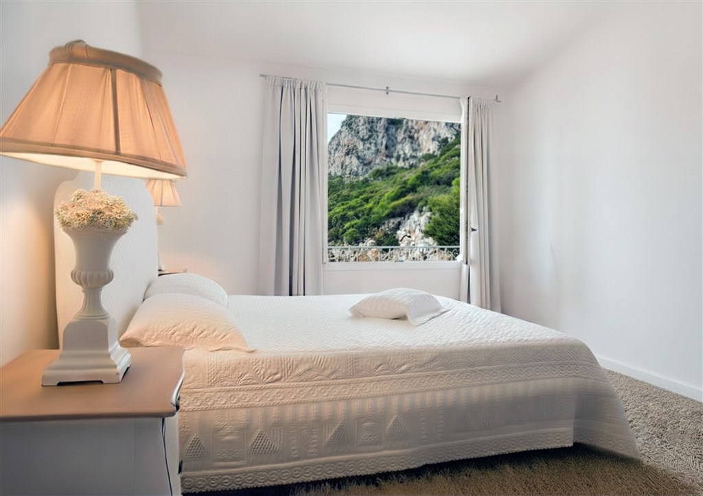 Pulicinu - Classic s výhledem do zahrady, Baja Sardinia, Sardinie