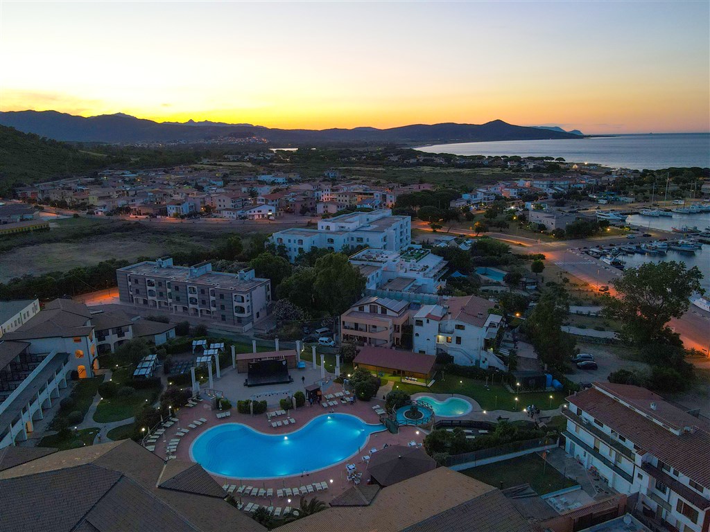 Cala della Torre Resort - Panoramatický pohled, Siniscola, Sardinie
