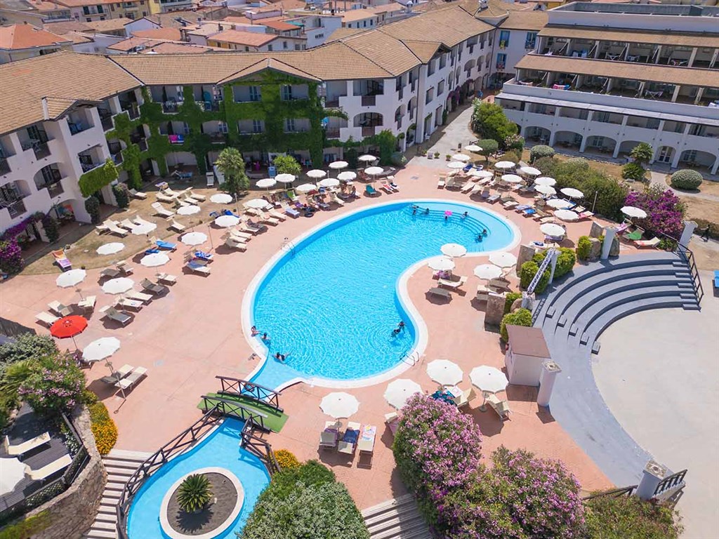 Cala della Torre Resort - Hotel s bazénem, Siniscola, Sardinie