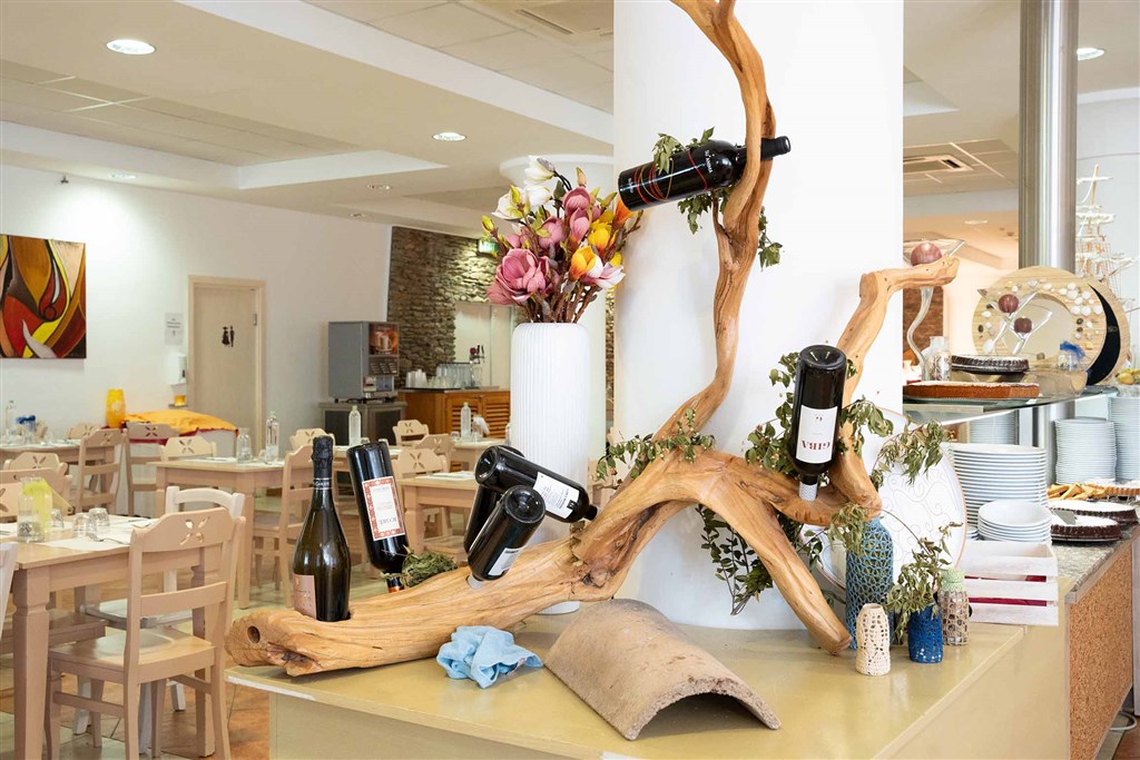 Cala della Torre Resort - Restaurace, Siniscola, Sardinie