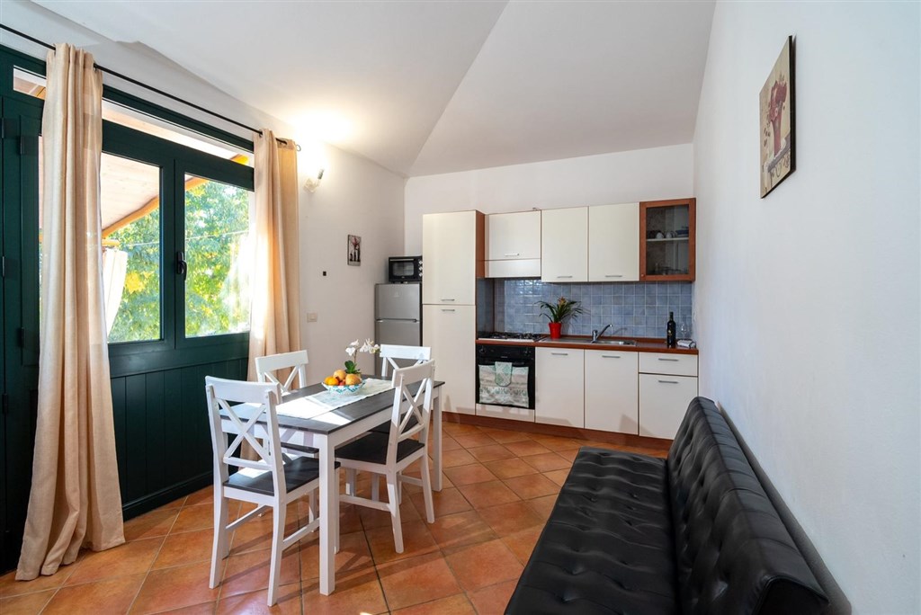 Agriturismo Domus de Goene - Kuchyňský kout, apartmán 2, Loceri, Sardinie