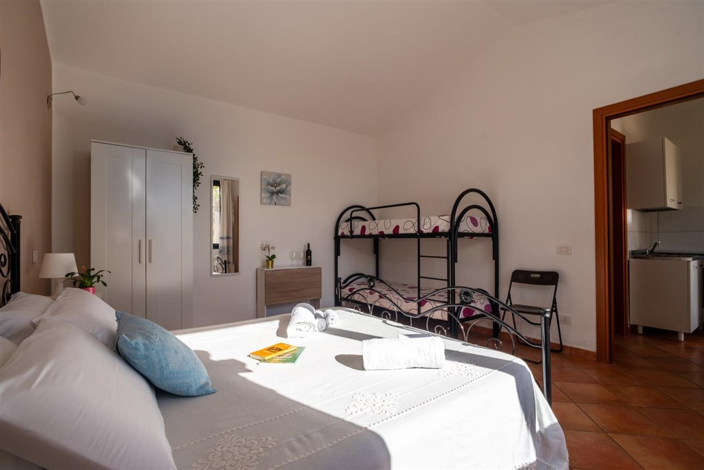 Agriturismo Domus de Goene - Ložnice, vilka 2, Loceri, Sardinie