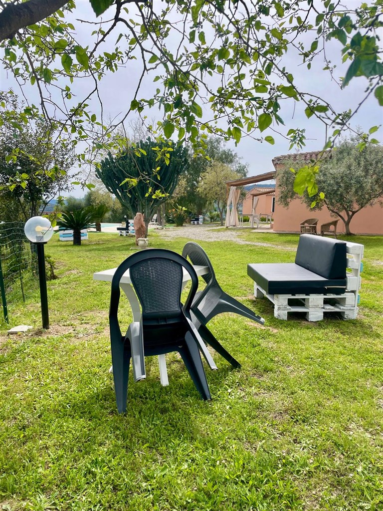 Agriturismo Domus de Goene - Zahrada, Loceri, Sardinie