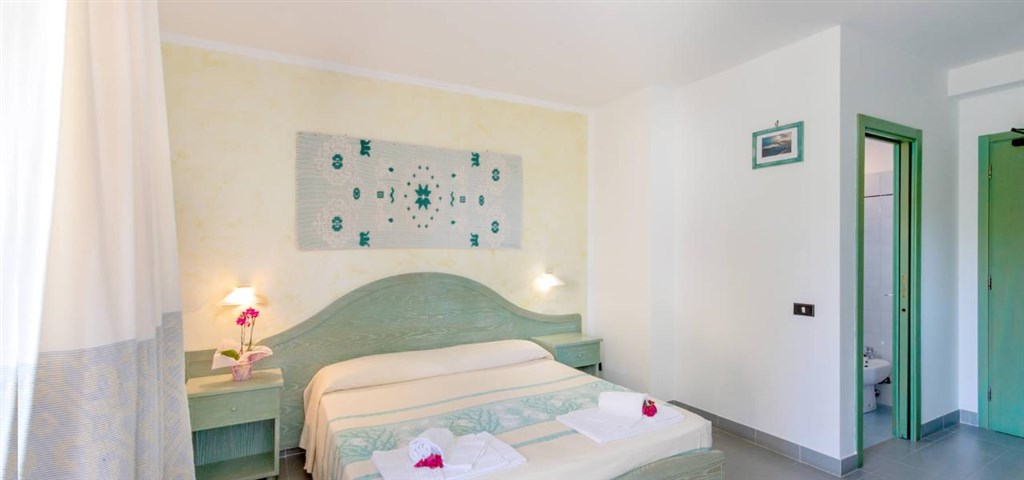 Hotel Cala dei Pini - Standard dvoulůžkový, Porto Pino, Sardinie