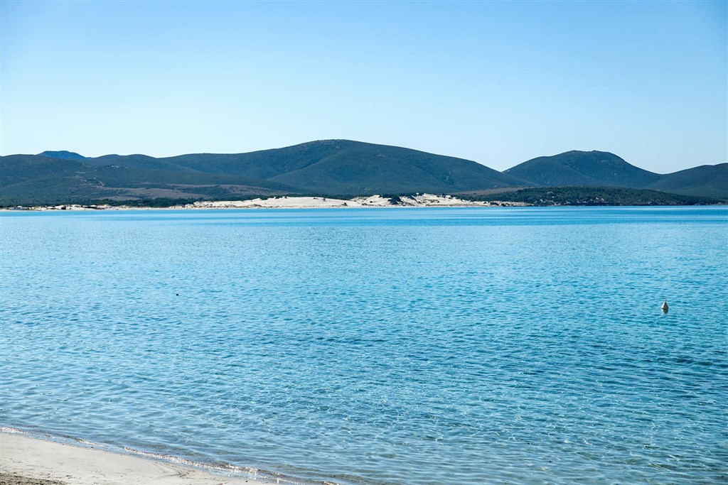 Hotel Cala dei Pini - Pláž, Porto Pino, Sardinie