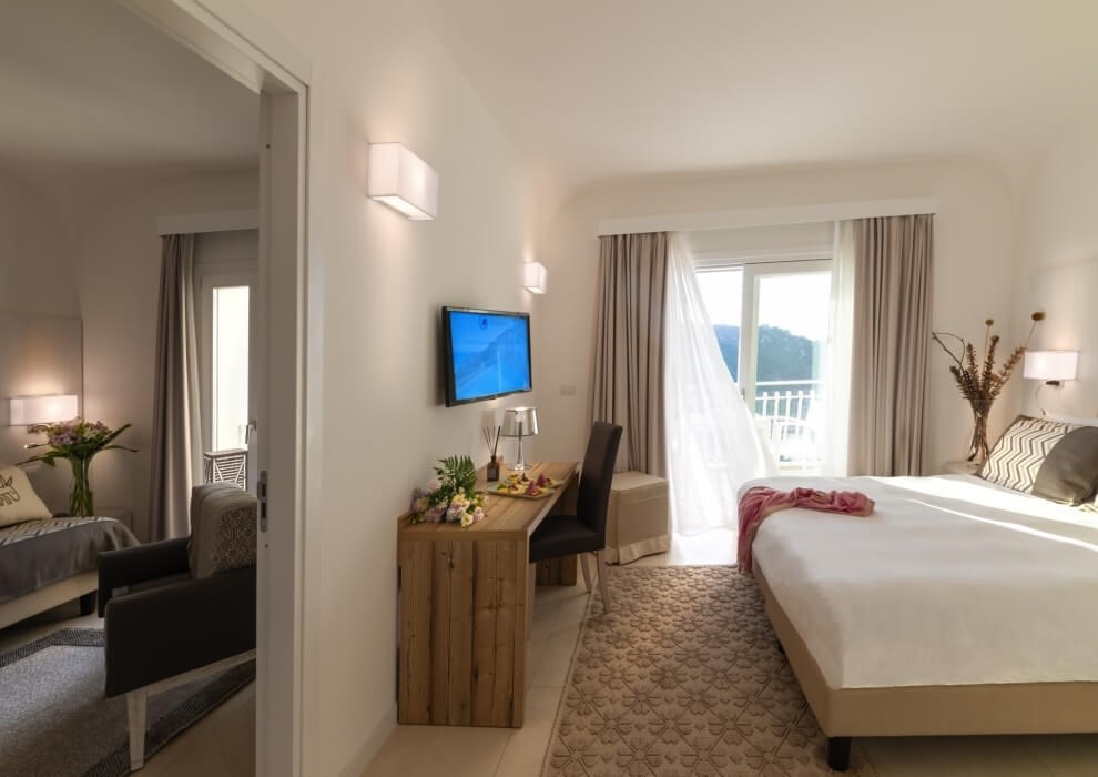 HOTEL MORESCO - JUNIOR SUITE, Santa Teresa di Gallura, Sardinie