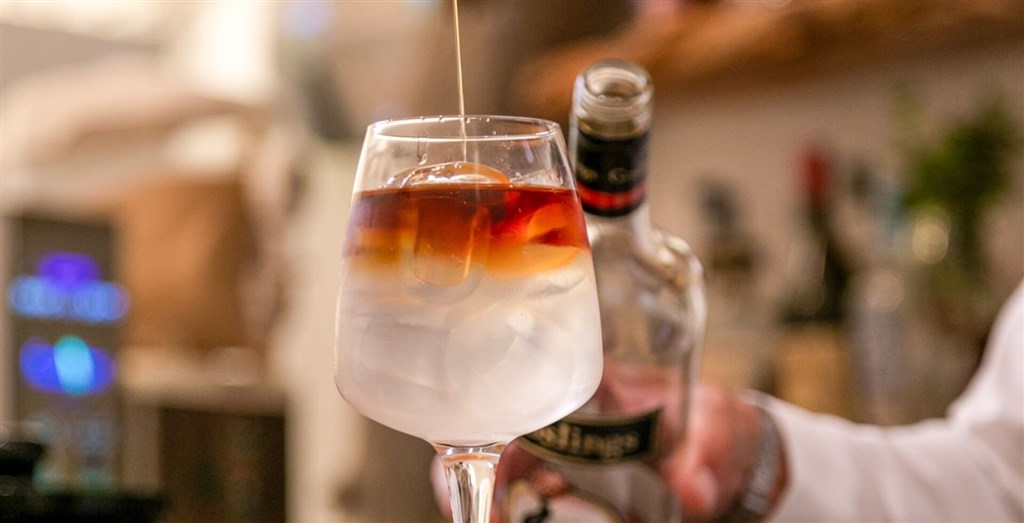 HOTEL MORESCO - Koktejlový bar, Santa Teresa di Gallura, Sardinie