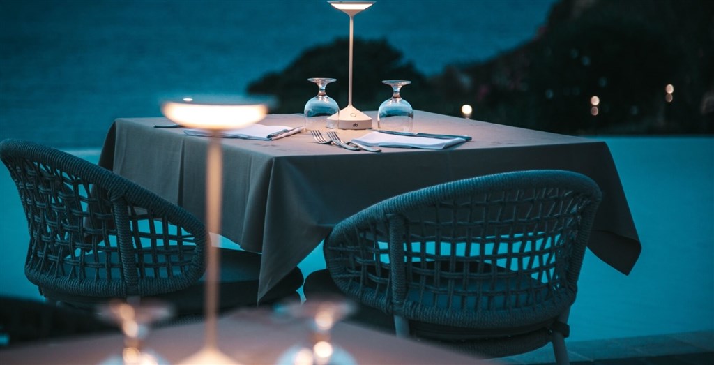 HOTEL MORESCO - Večeře na terase, Santa Teresa di Gallura, Sardinie