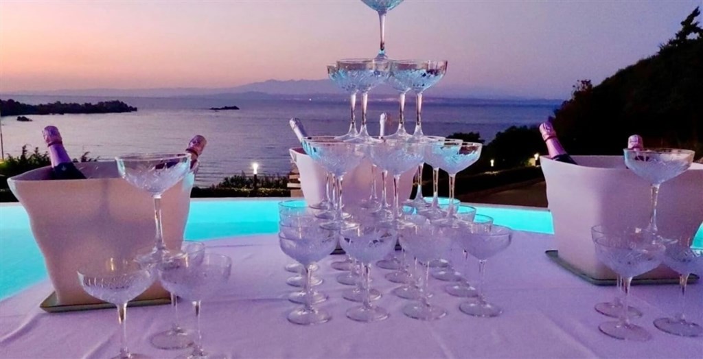 HOTEL MORESCO - Večer na terase, Santa Teresa di Gallura, Sardinie