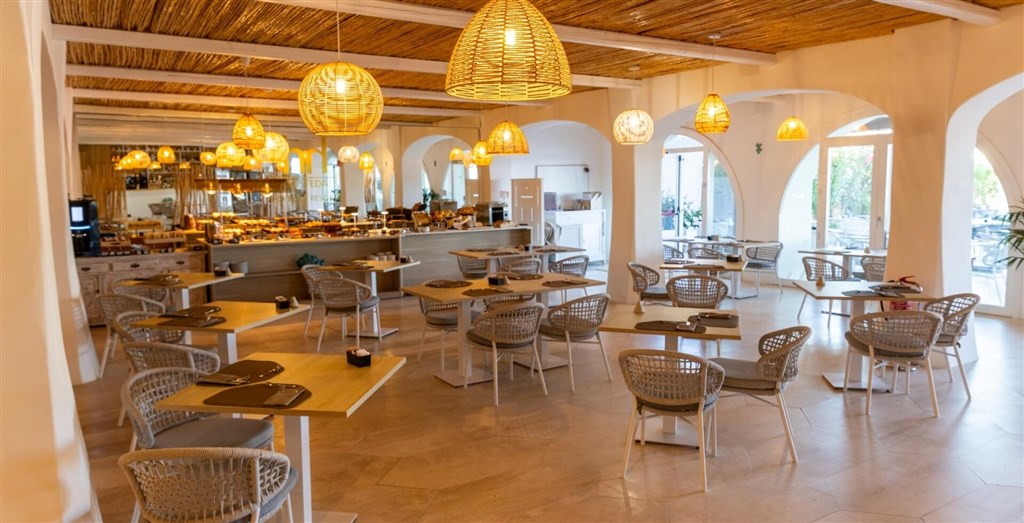 HOTEL MORESCO - Restaurace, Santa Teresa di Gallura, Sardinie