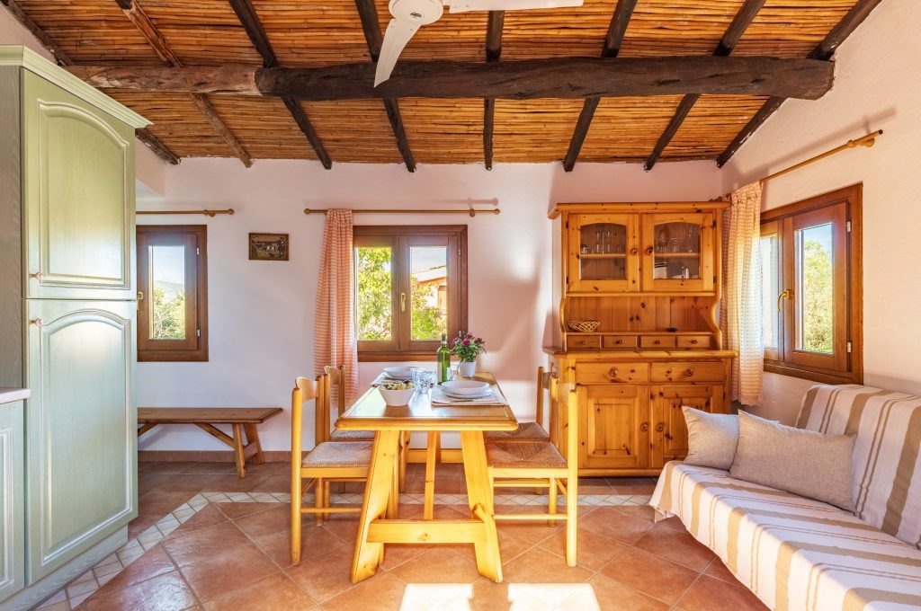 APARTMÁNY TIFFANY - Interiér jednoho z apartmánů, San Teodoro, Sardinie