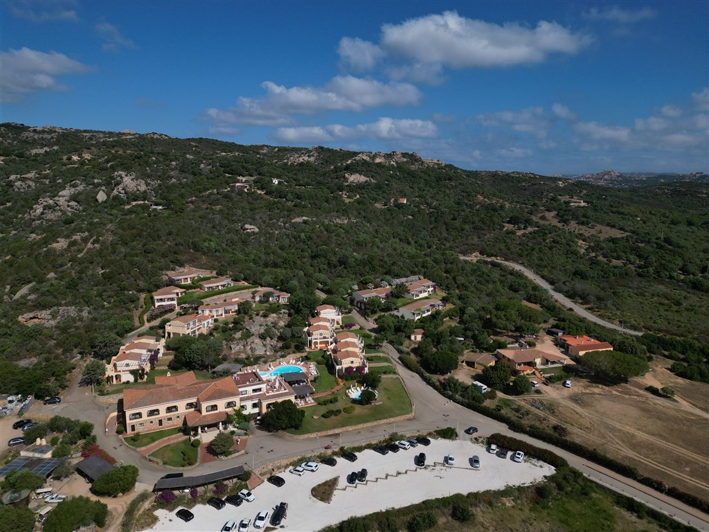 Stelle Marine Hotel & Resort - Letecký pohled na hotel, Cannigione, Sardinie