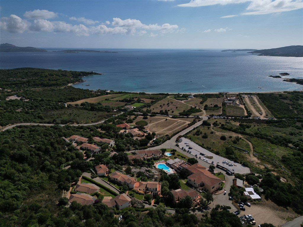 Stelle Marine Hotel & Resort - Letecký pohled na hotel, Cannigione, Sardinie