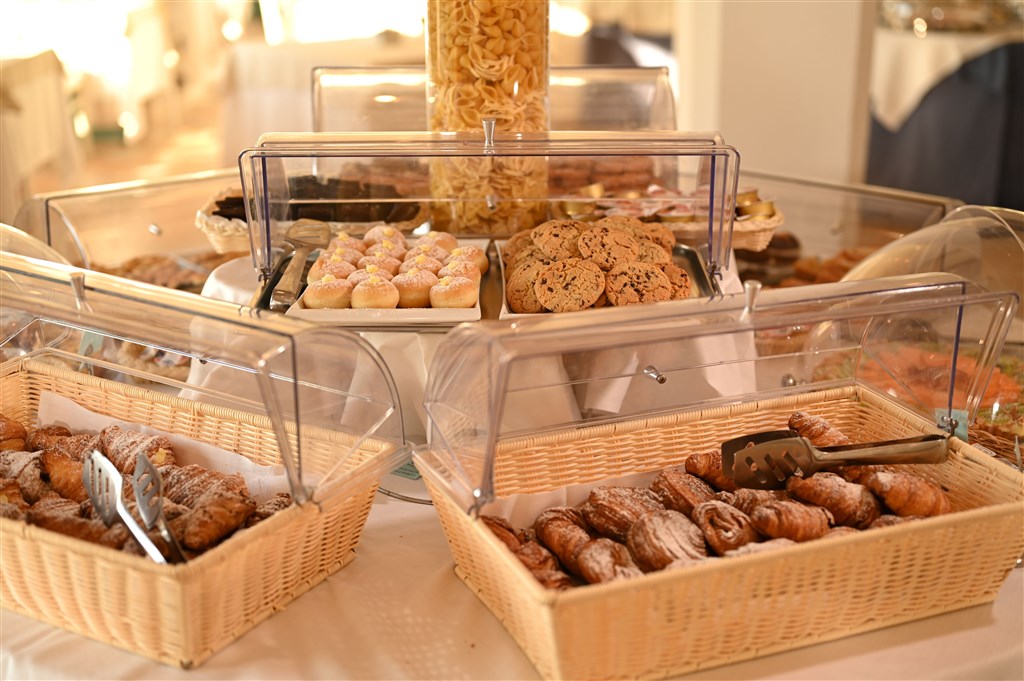 Stelle Marine Hotel & Resort - Snídaně, Cannigione, Sardinie