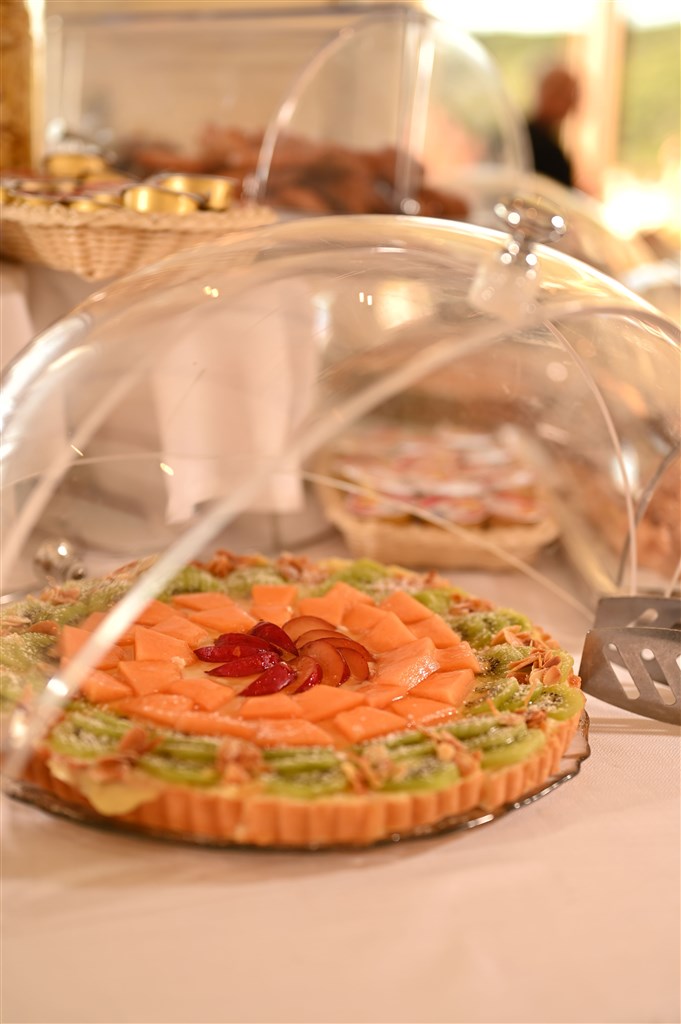 Stelle Marine Hotel & Resort - Snídaně, Cannigione, Sardinie