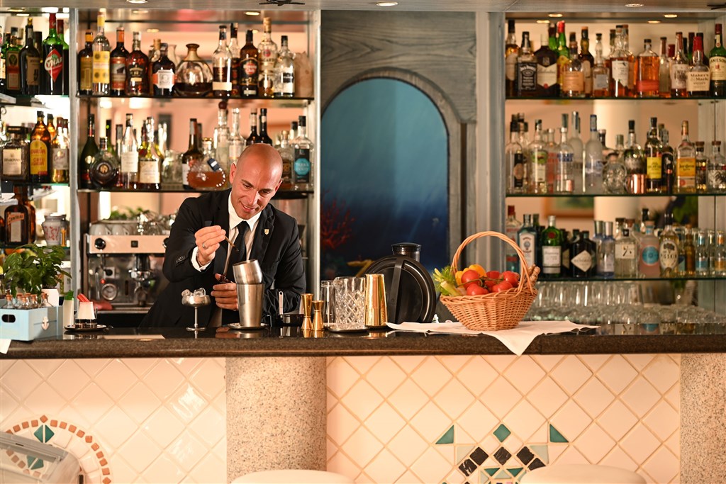 Stelle Marine Hotel & Resort - Hotelový bar, Cannigione, Sardinie