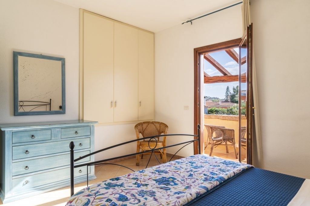 Residence Vecchio Stazzo - Ložnice jednoho z apartmánů, San Teodoro, Sardinie