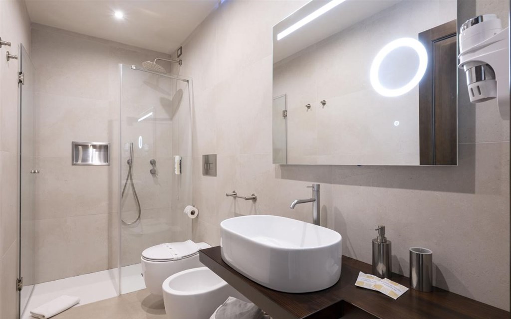 Nicoletta - Koupelna v pokoji STANDARD s verandou, Santa Maria Navarrese, Sardinie