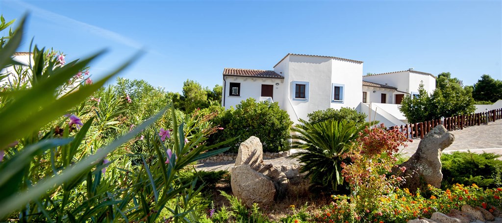 Nuraghe Arvu - Hotelové budovy s pokoji, Cala Gonone, Sardinia