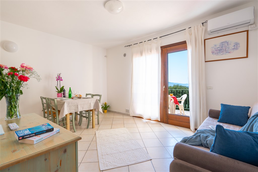 RESIDENCE IL BORGO DI BADESI - Obývací pokoj s kuch. koutem, Badesi, Sardinie