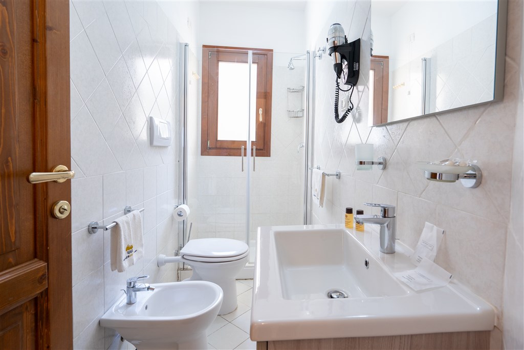 RESIDENCE IL BORGO DI BADESI - Koupelna, Badesi, Sardinie