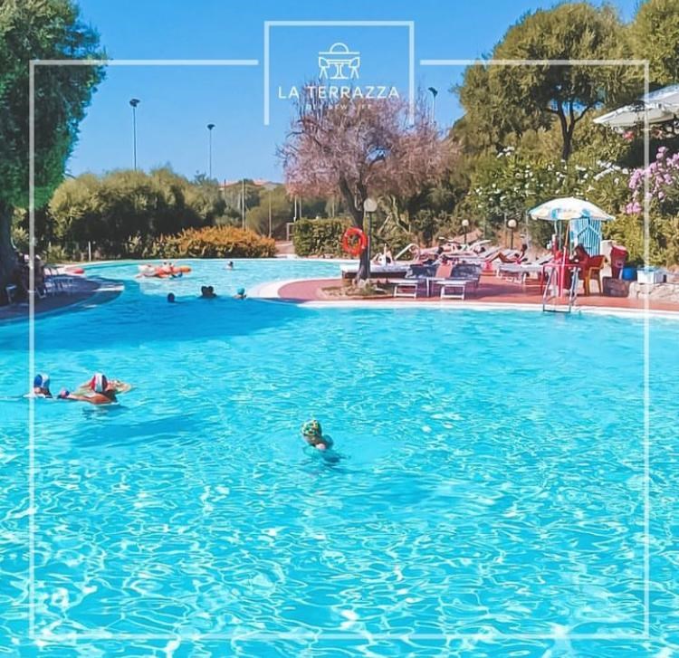 RESIDENCE IL BORGO DI BADESI - Bazén, Badesi, Sardinie