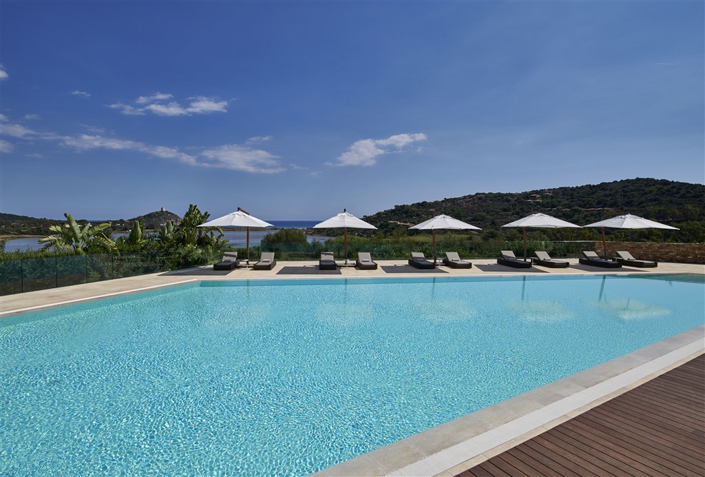 Conrad Chia Laguna Sardinia - Bazén Bioaquam, Chia, Sardinie