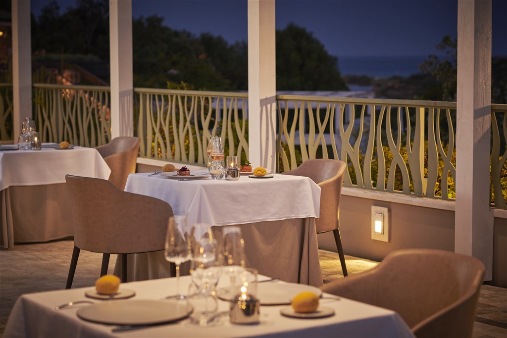 Conrad Chia Laguna Sardinia - Večeře v restauraci LA TERRAZZA, Chia, Sardinie