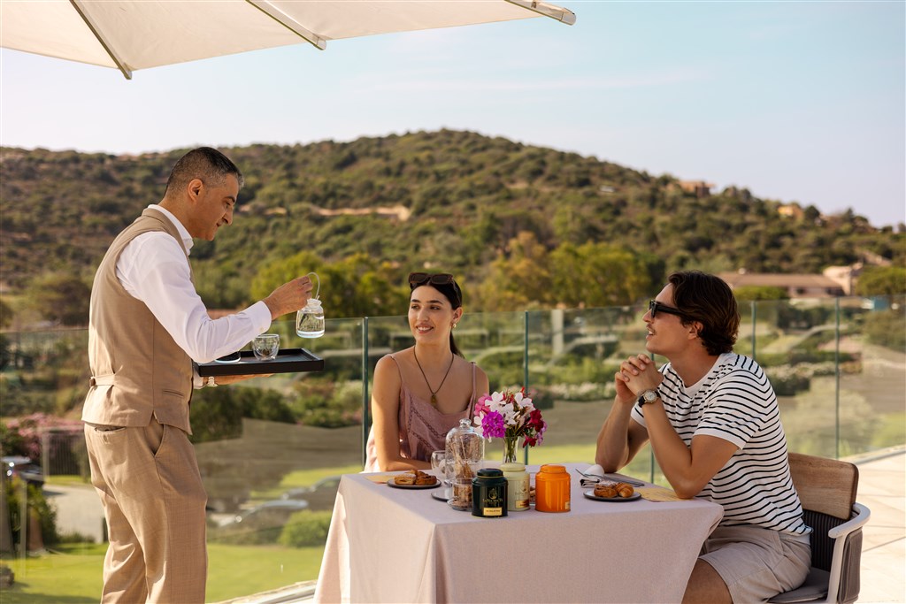 Conrad Chia Laguna Sardinia - Bar u bazénu Bioaquam, Chia, Sardinie