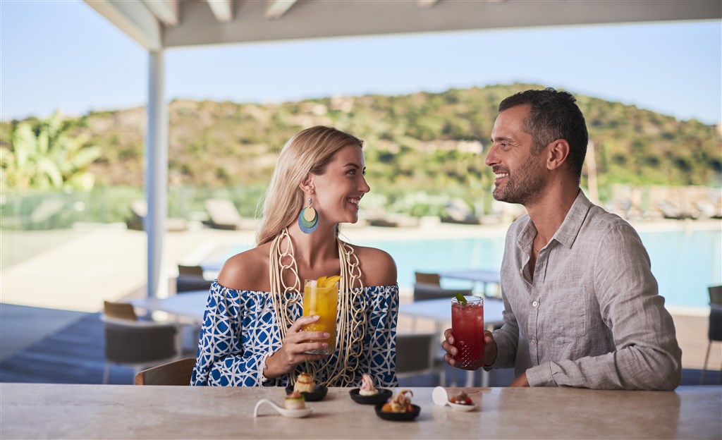 Conrad Chia Laguna Sardinia - Bar u bazénu Bioaquam, Chia, Sardinie