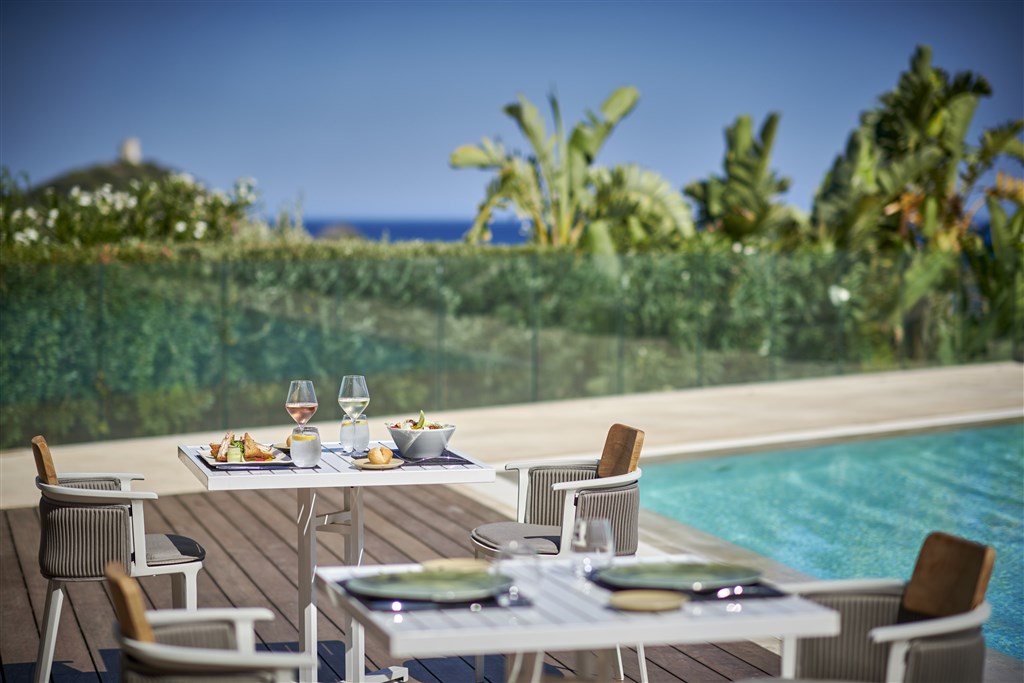 Conrad Chia Laguna Sardinia - Restaurace Bioaquam, Chia, Sardinie